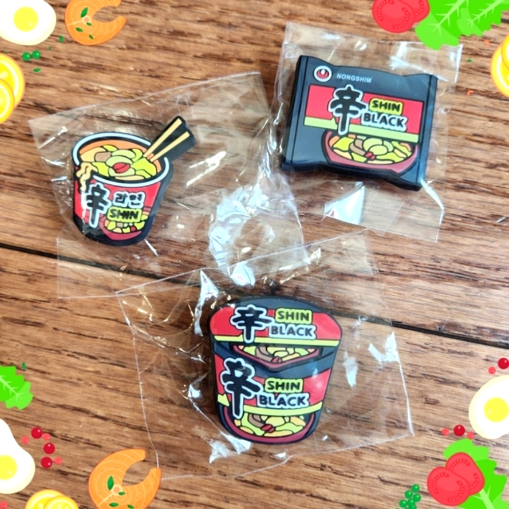 NEW Korean Nongshim SHIN Spicy Ramen Noodles Jibbitz Crocs Shoe charms 🍜